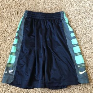 Boys Nike Elite basketball shorts